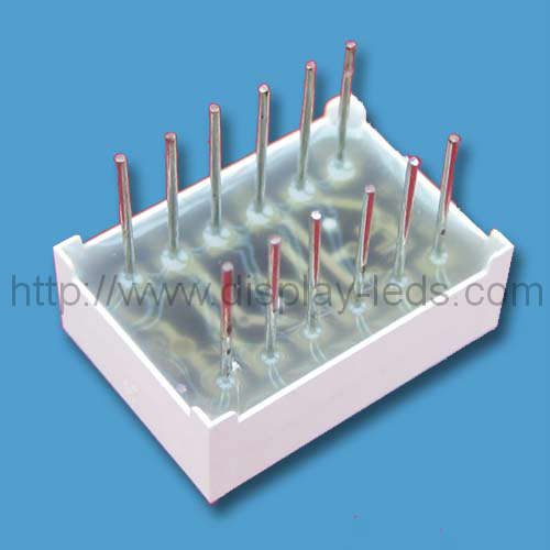 0.7 インチ 5x7 LED ドットマトリックス