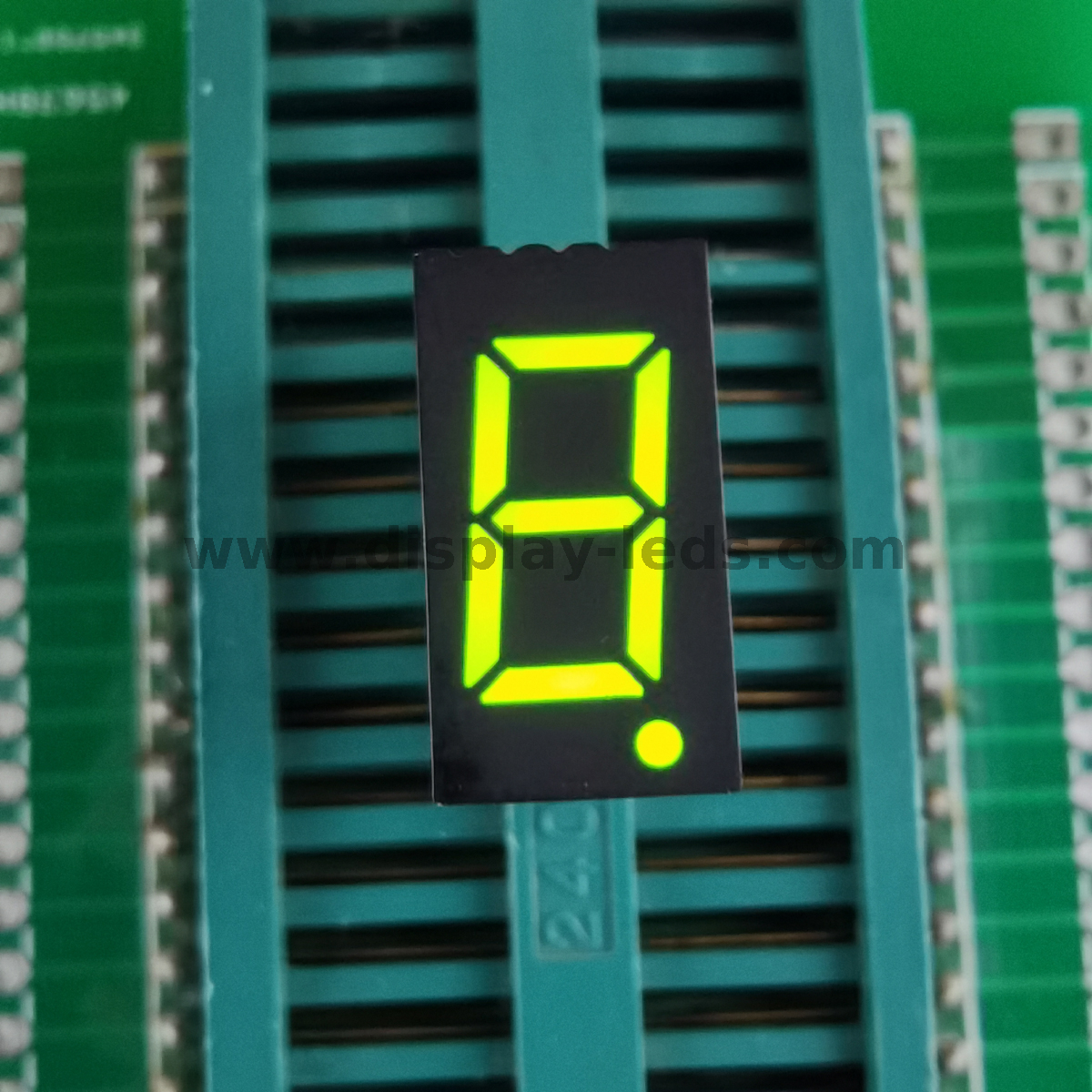 LD3611A/Bシリーズ - 0.36インチ1桁7セグメントディスプレイ